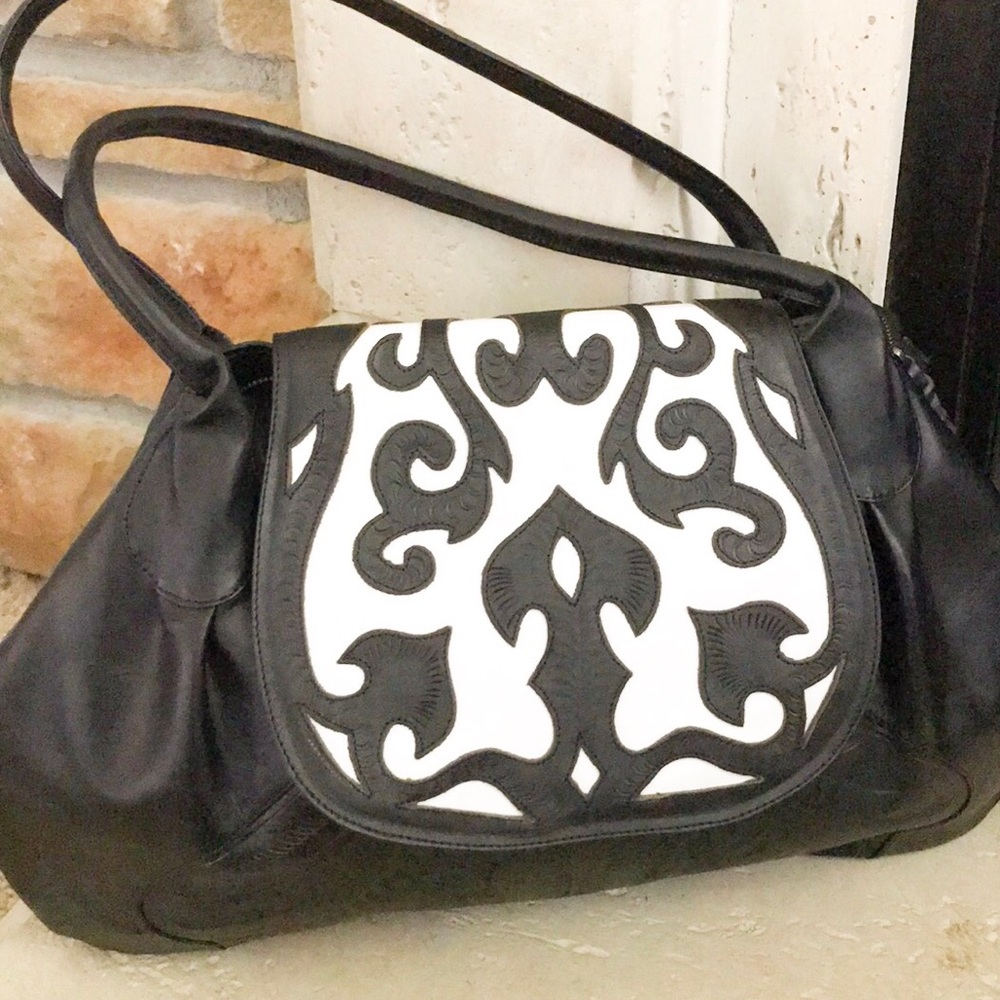 Leather handbag